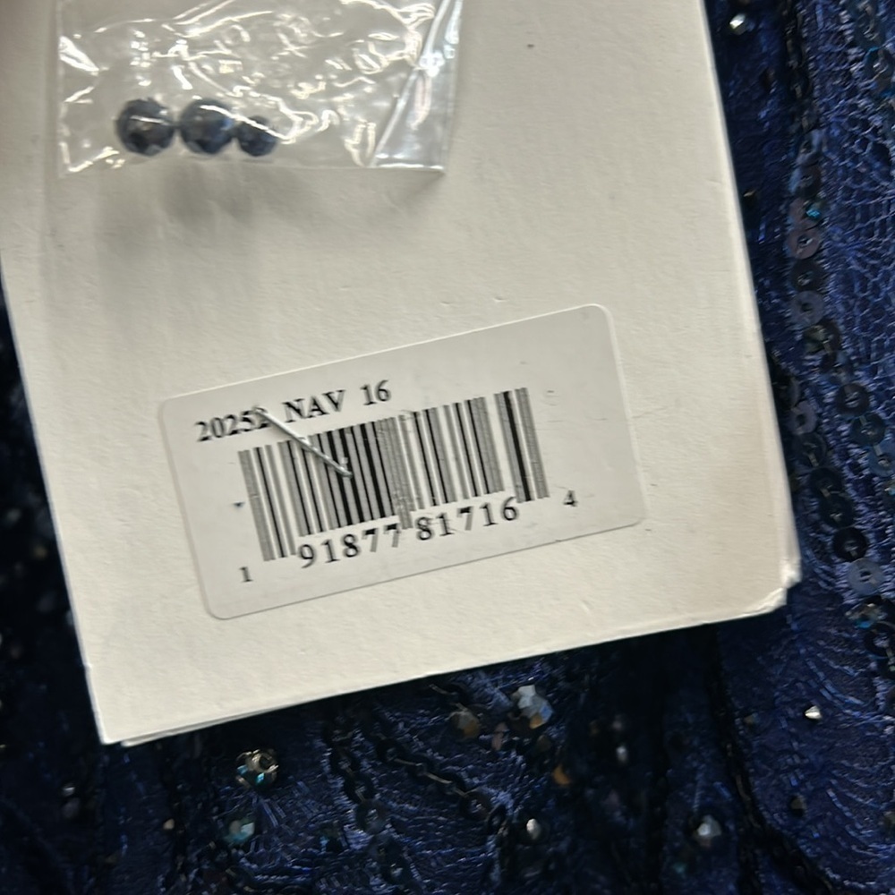 Mac Duggal 20252 NWT EMBELLISHED 1/2 SLEEVE A LINE DRESS - Picture 8 of 11